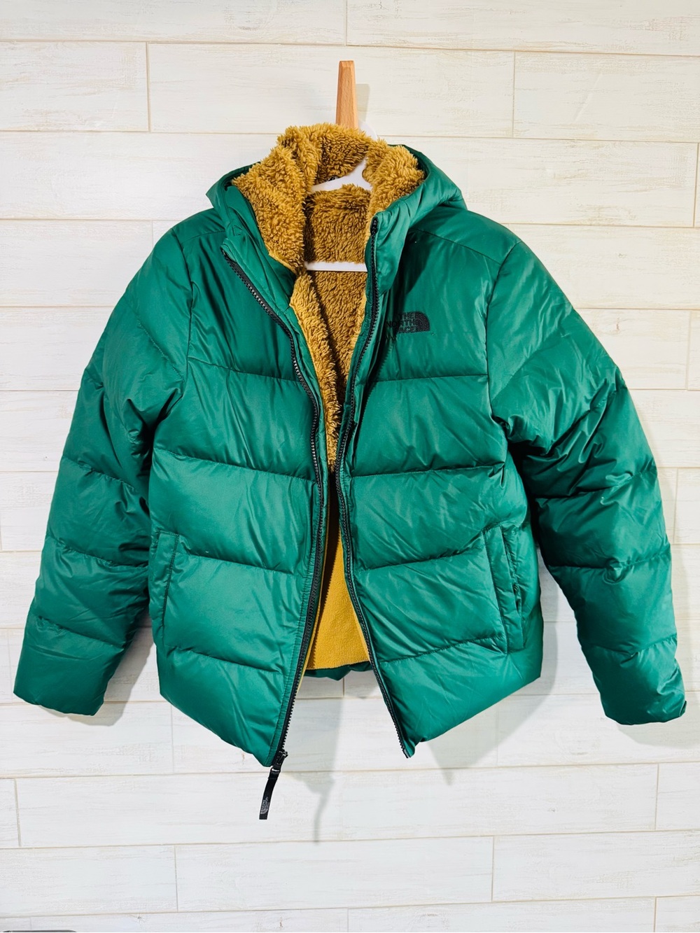Kids The North Face Teal Green Puffer Jacket with Mustard Sherpa Lining
